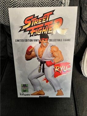 Street Fighter Ryu Limited Edition Vinyl Collectible Figure - White